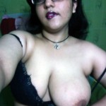 Naked bhabi showing big milky boobs photo