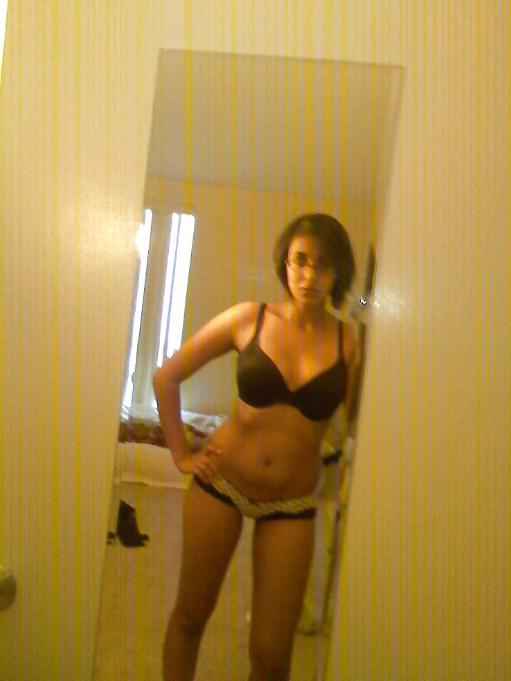 Office worker sexy nude selfie - photo 5