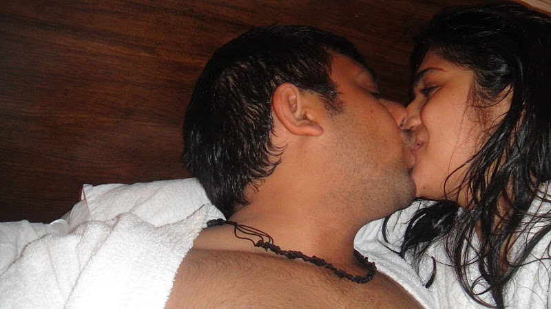 The hottest Indian Kissing Photo Collection - photo 2