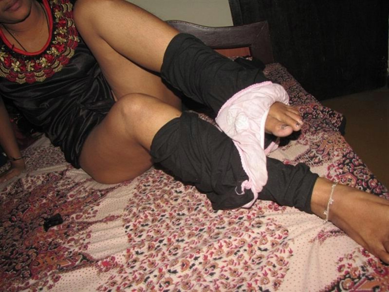 Indian hot randi maloti having big ass xx pix - photo 6