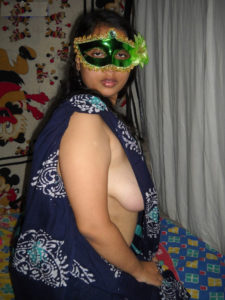 sexy bude bhabhi mask side boob