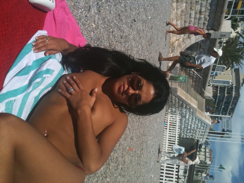 Hot Desi Indian College Girl Sexy Nude Beach Pics - photo 10