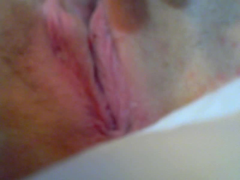 Sexy Slim Babe Shaved Pussy Photos - photo 8