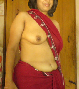 chubby indian babe nude boobs