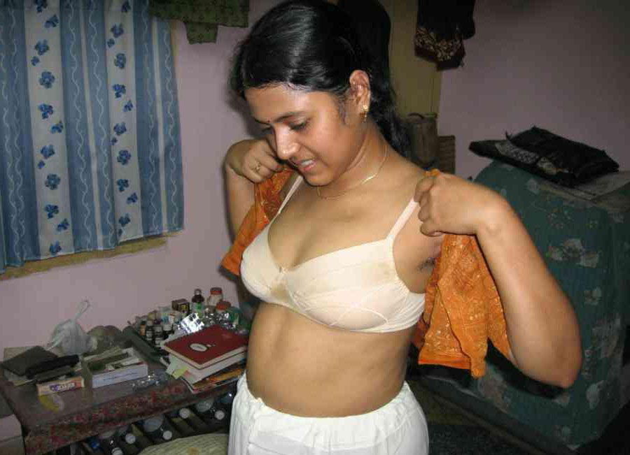 Gorgeous Desi Girls Amateur Nude Pussy Images - photo 17