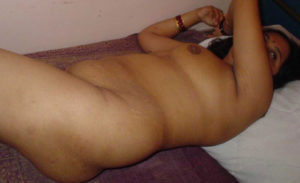 naughty full nude babe