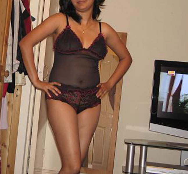 Beautiful Desi Indian Teen Girls Nude Boobs and Twats - photo 45