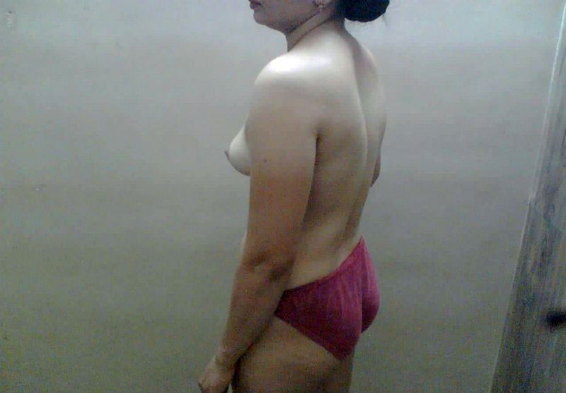 Naughty Nude Indian Babes Revealing Bedroom Pics - photo 31