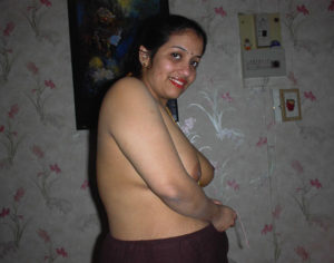 bhabhi hot boobs naked