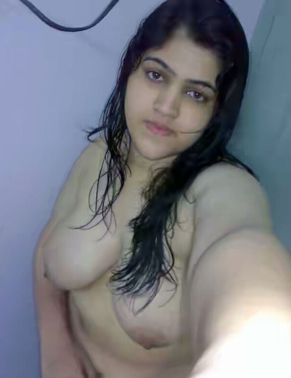 Big Round Amateur Desi Boobs Explicit Private Porn Photos - photo 15