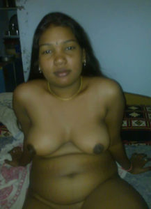 desi aunty nipples horny