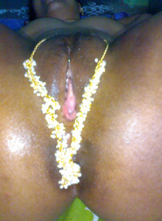 Hot Curvy Amateur Babes Wet Cunt Exposed in Private Homemade XXX Pics - photo 19