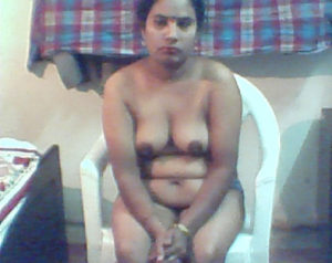 nude indian aunty nipple