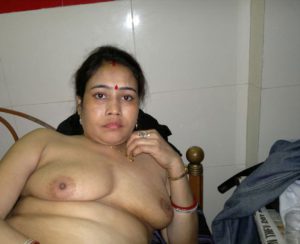 aunty big milky tits indian