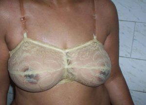 bhabhi boobs flashing bra
