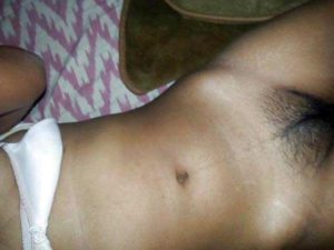 Desi babe hot nude hairy pussy