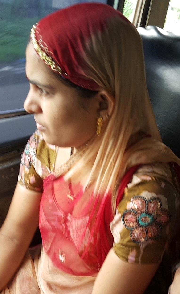 Desi Young Housewives New Leaked XXX Pics - photo 14