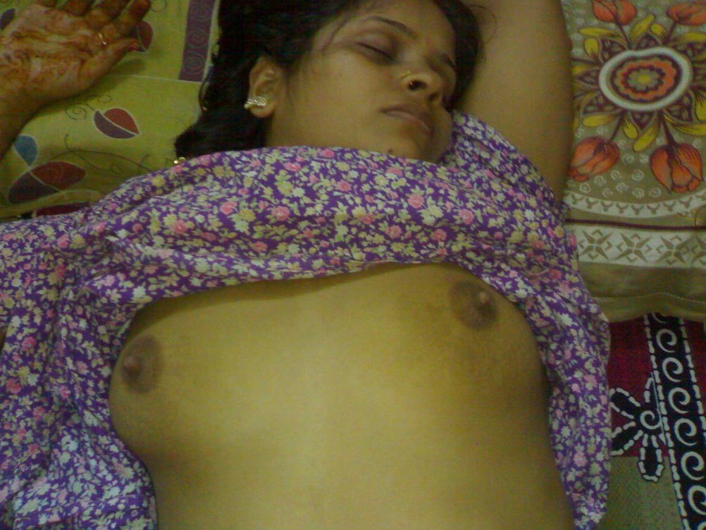 Desi Young Housewives New Leaked XXX Pics - photo 6