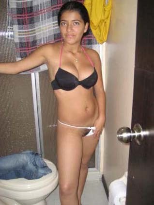 Amateur Desi College Girls New XXX Pics - photo 10