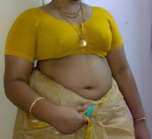 horny indian mature aunty nude image