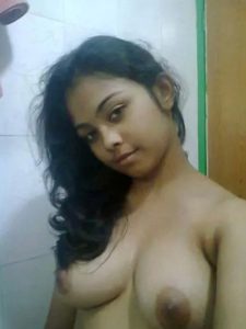 indian teen girlfriend round boobs