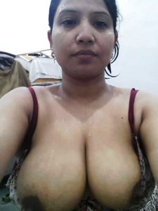 Aunty desi indian naked xx tit