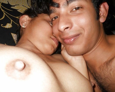 Indian MILFs Cock Sucking Porn Pics - photo 8