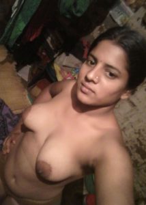 Bhabhi nud tits pic