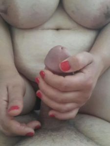 Nude aunty blowjob pic