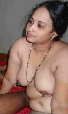 Curvy Indian Bhabhi XXX Photos - photo 5