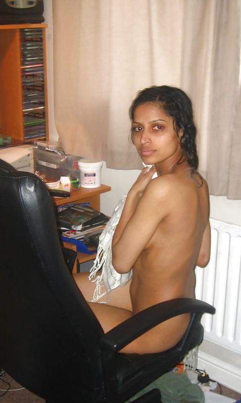 Arousing Desi Nude Indian Photo Collection - photo 19