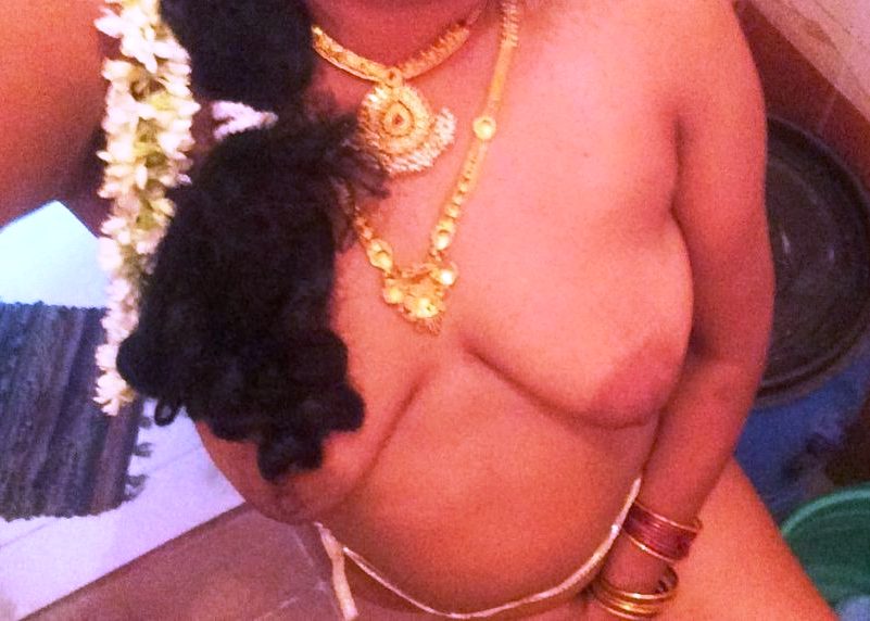 Hottie Indian Aunties Nude Boobs Desi Photos - photo 22