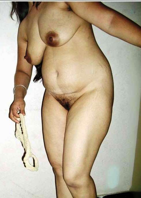 Desi Bhabhi Hairy Pussy Naked Indian Photos - photo 14