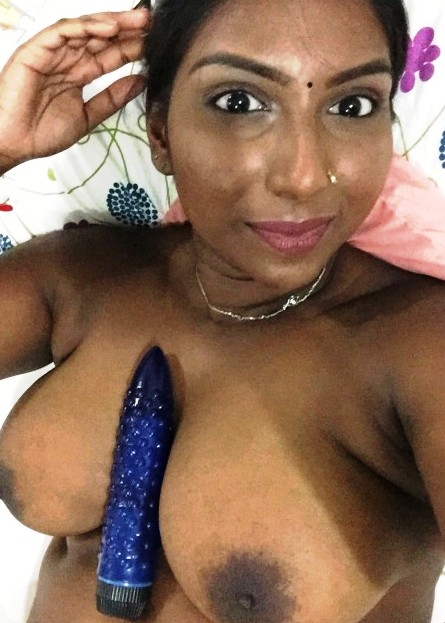 Nude Indian Sexy Desi Babes Leaked Photos - photo 22