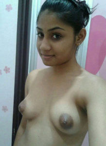 desi Indian teen showing tits