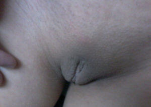 tight shaved desi chut