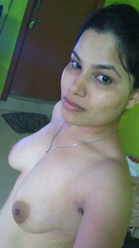 gorgeous desi wife