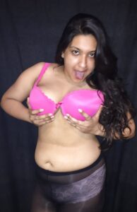 sexy big tits aunty