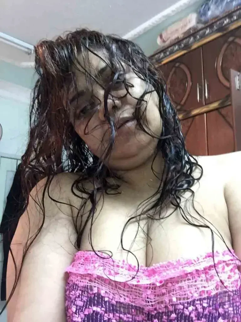 wet desi Big boobs busty mature aunty